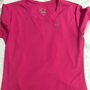 Nike short sleeve top